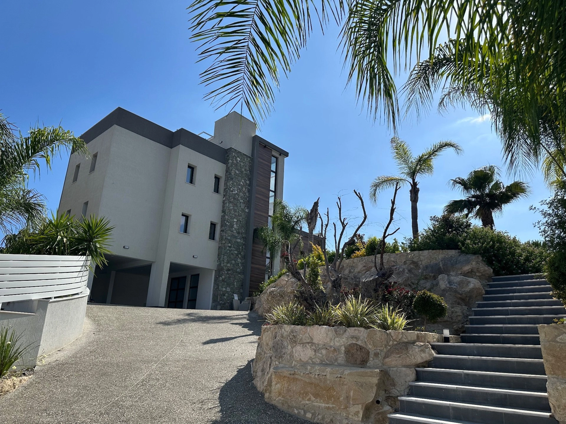 6+ Bedroom House for Rent in Parekklisia, Limassol District