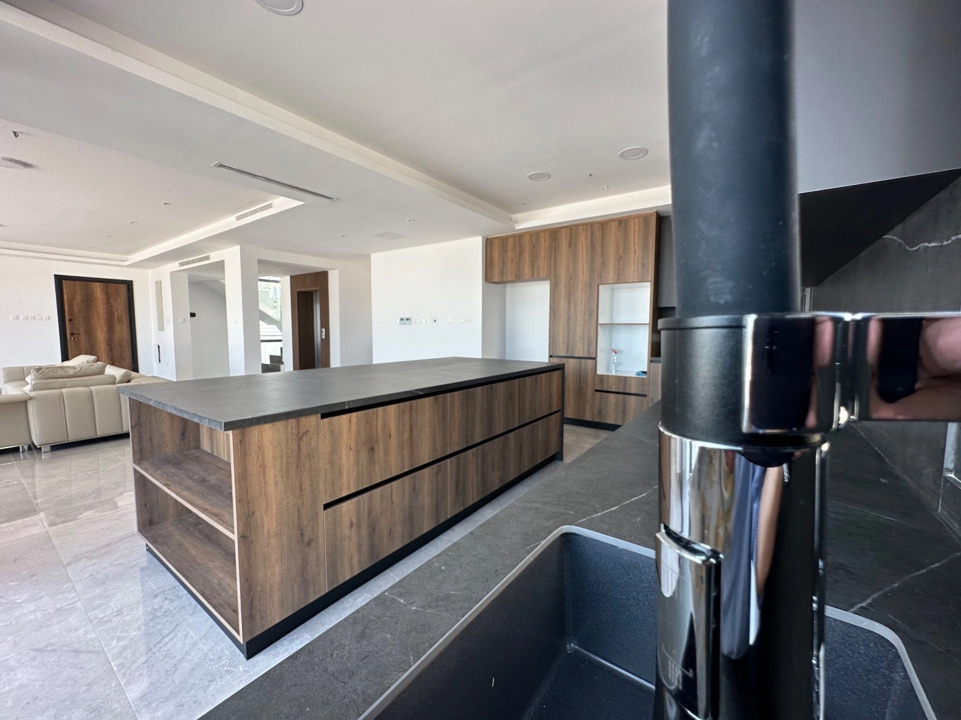 4 Bedroom House for Rent in Parekklisia, Limassol District