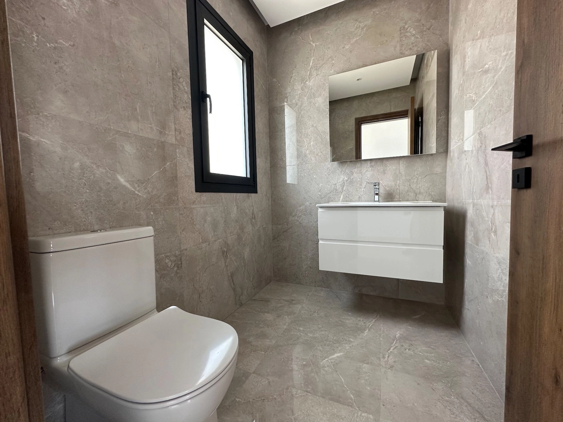 4 Bedroom House for Rent in Parekklisia, Limassol District