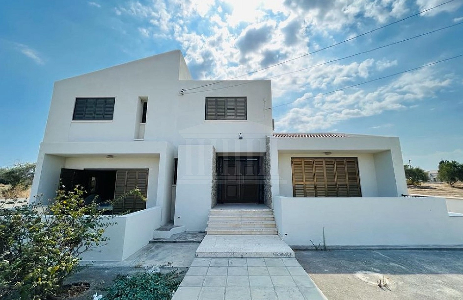 5 Bedroom House for Sale in Mazotos, Larnaca District