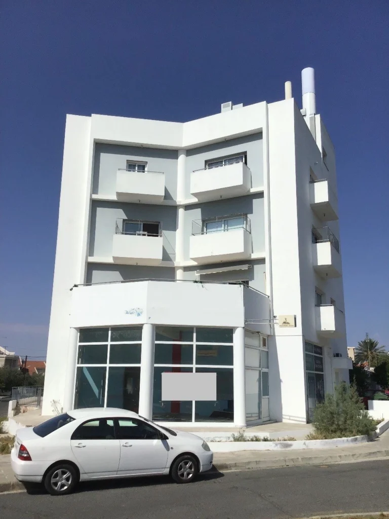 660m² Building for Sale in Agios Dometios, Nicosia District