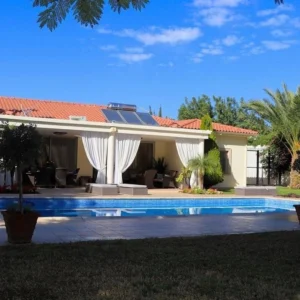 6+ Bedroom House for Sale in Tala, Paphos District