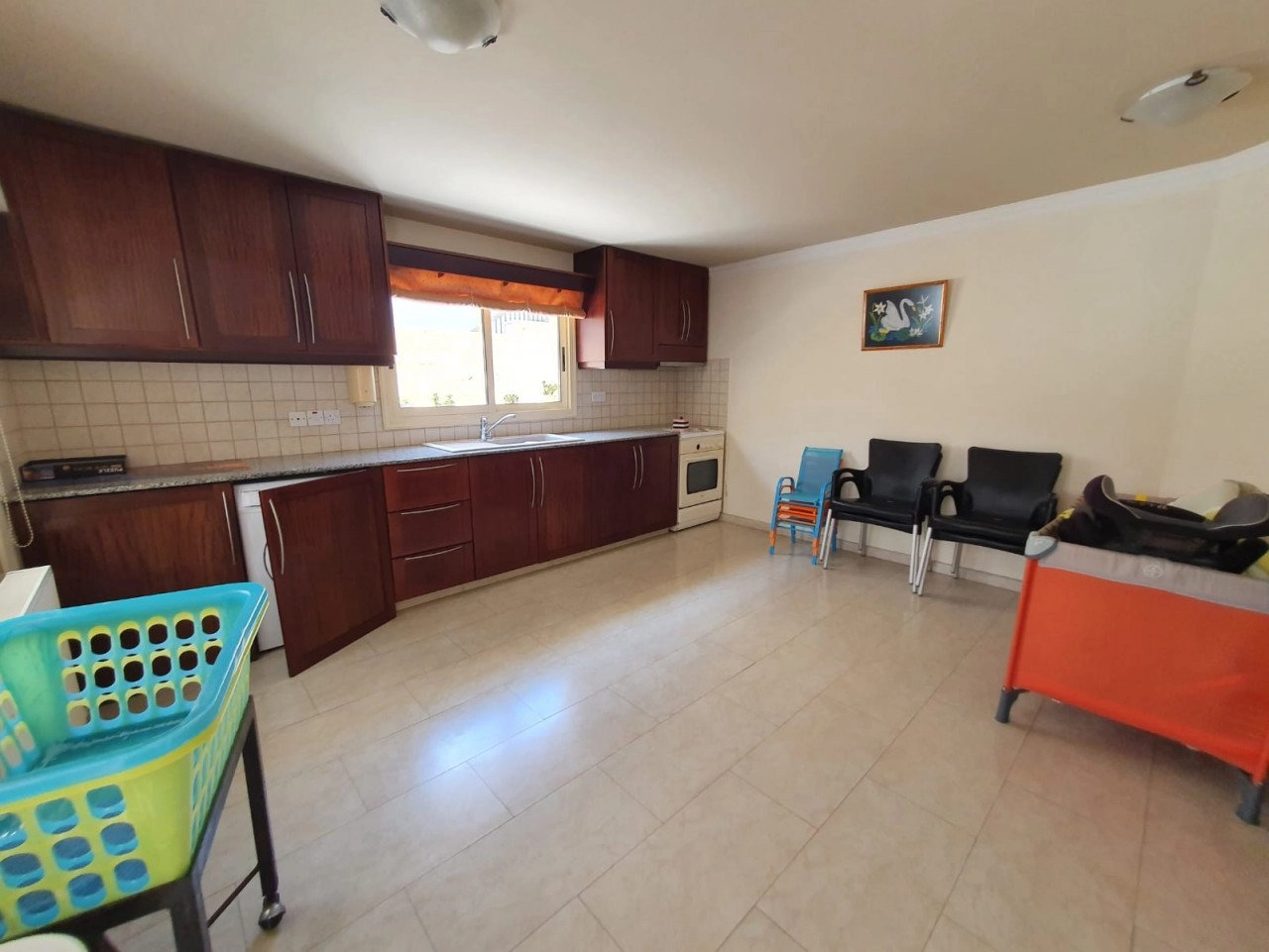 4 Bedroom House for Sale in Paphos – Emba