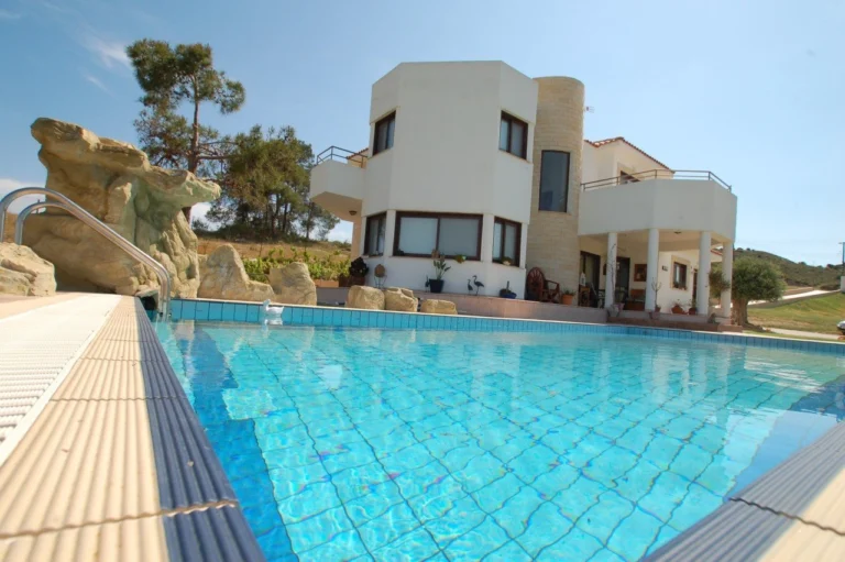 3 Bedroom House for Sale in Agia Anna, Larnaca District