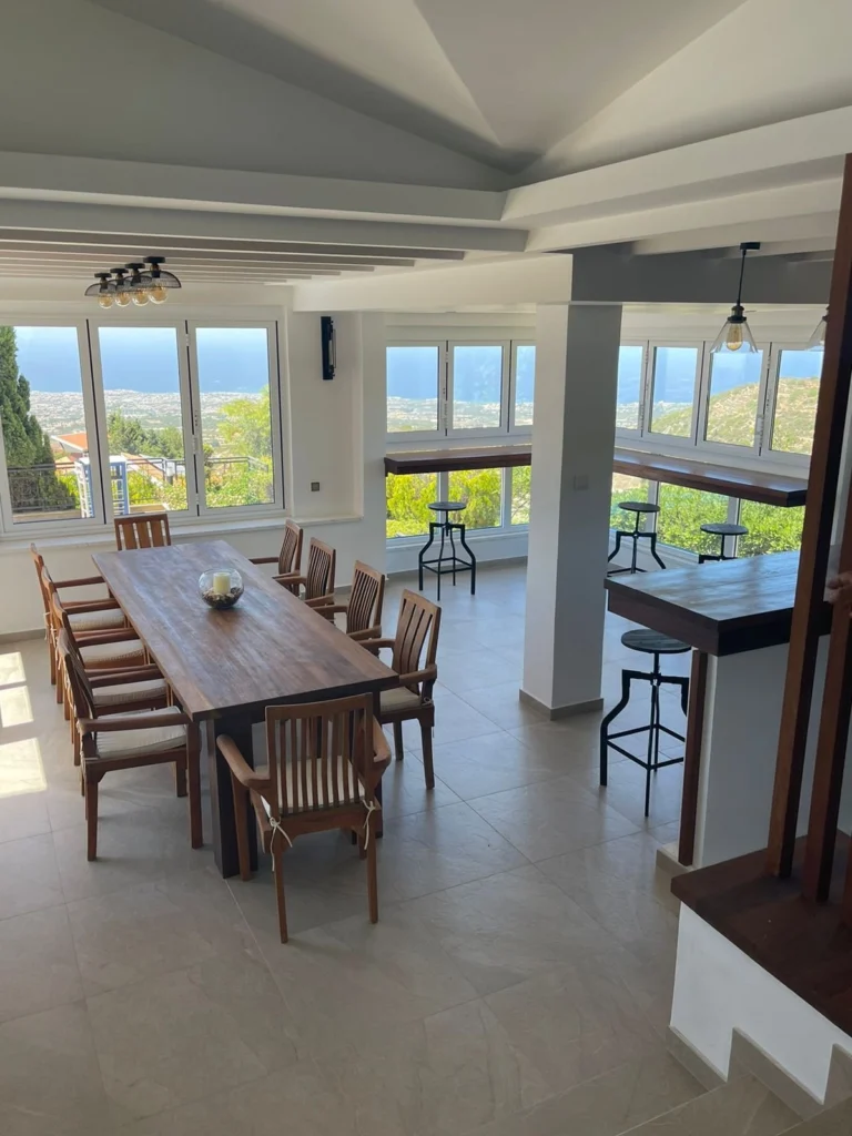 5 Bedroom House for Sale in Tsada, Paphos District