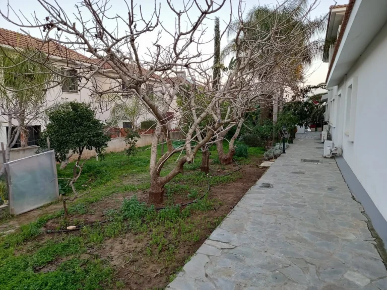 3 Bedroom House for Sale in Strovolos, Nicosia District