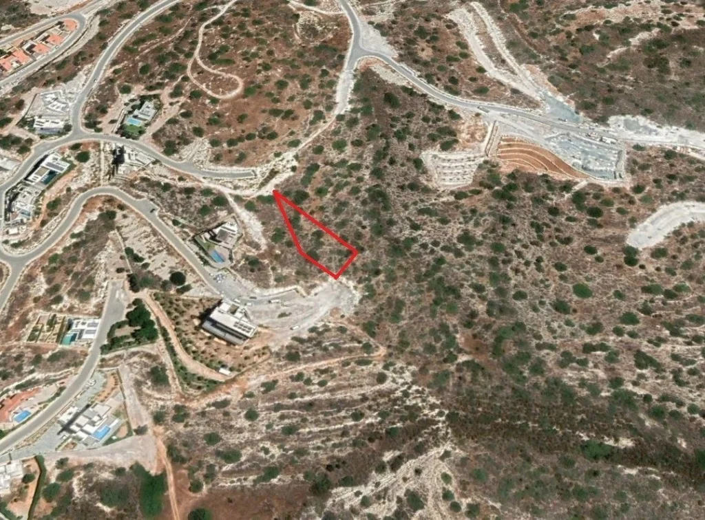 1,025m² Plot for Sale in Agios Tychonas, Limassol District