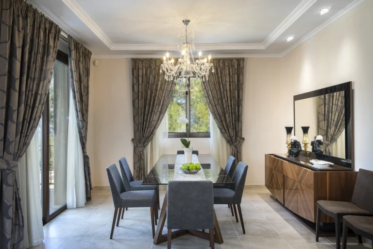 4 Bedroom House for Sale in Argaka, Paphos District