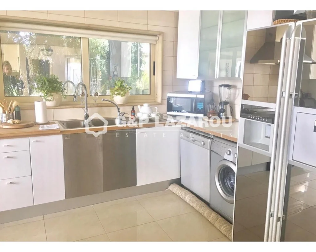 6+ Bedroom House for Sale in Agios Tychonas, Limassol District