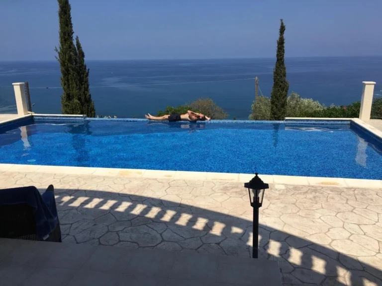 3 Bedroom House for Sale in Pomos, Paphos District