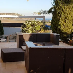 5 Bedroom House for Sale in Moni, Limassol District