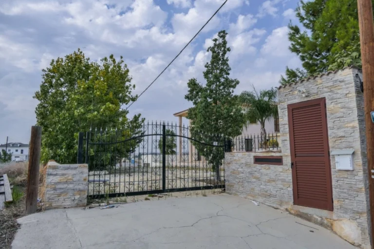 5 Bedroom House for Sale in Nicosia District