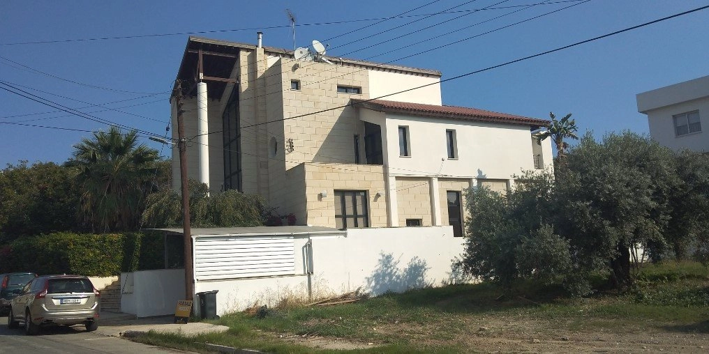 4 Bedroom House for Sale in Xylotymvou, Larnaca District