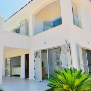 3 Bedroom House for Sale in Kamares, Paphos District