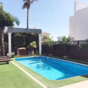 5 Bedroom House for Sale in Limassol – Linopetra