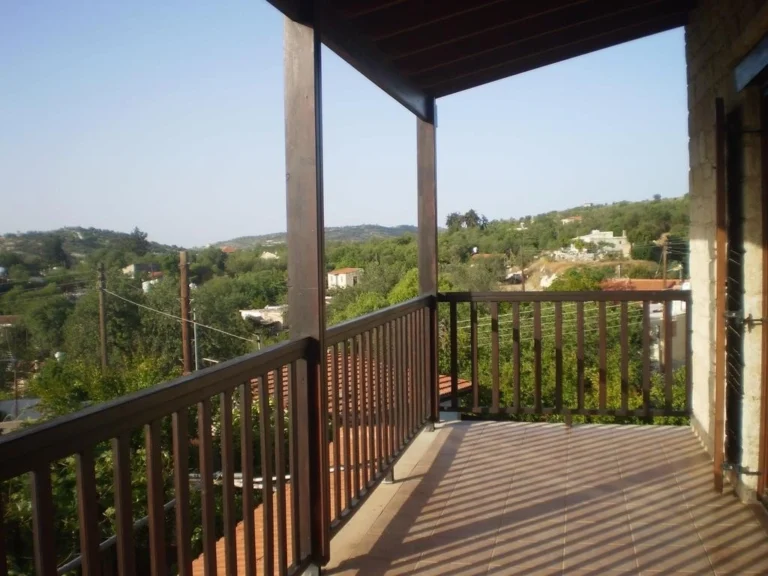 6+ Bedroom House for Sale in Trachypedoula, Paphos District