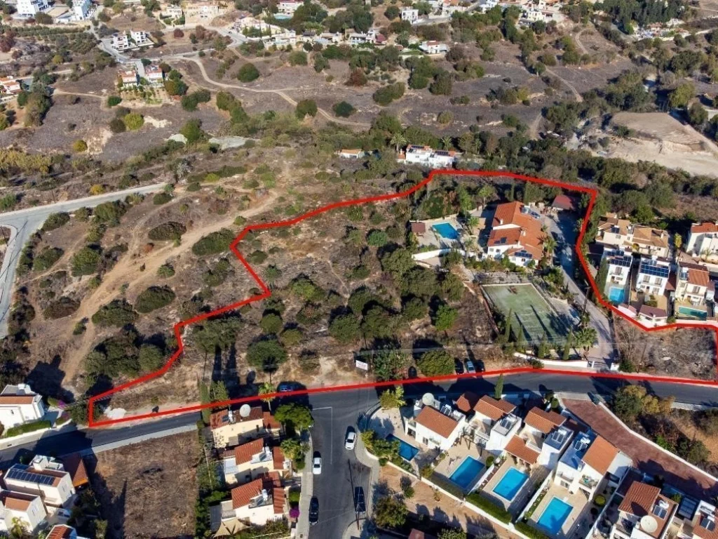 12,598m² Plot for Sale in Konia, Paphos District