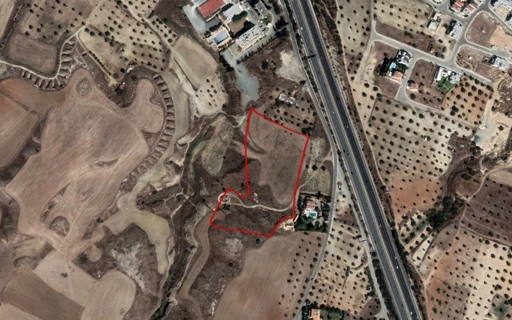 19,250m² Plot for Sale in Latsia, Nicosia District