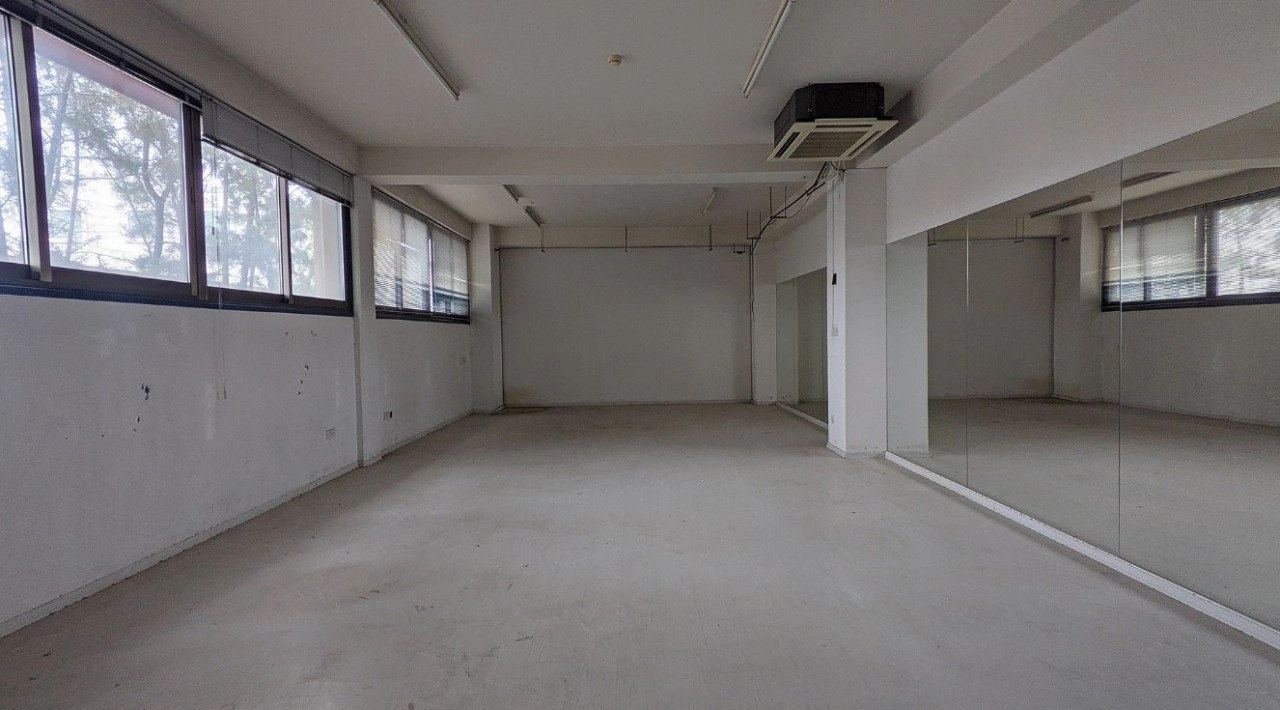 1780m² Building for Sale in Nicosia District