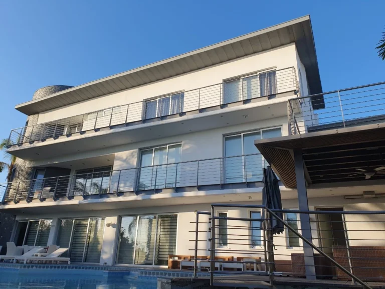 5 Bedroom House for Sale in Armenochori, Limassol District