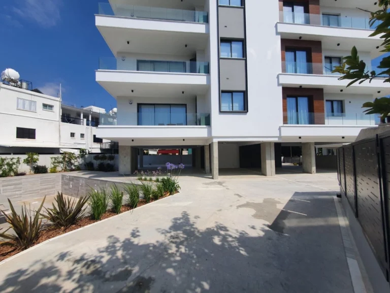 617m² Building for Sale in Kato Paphos