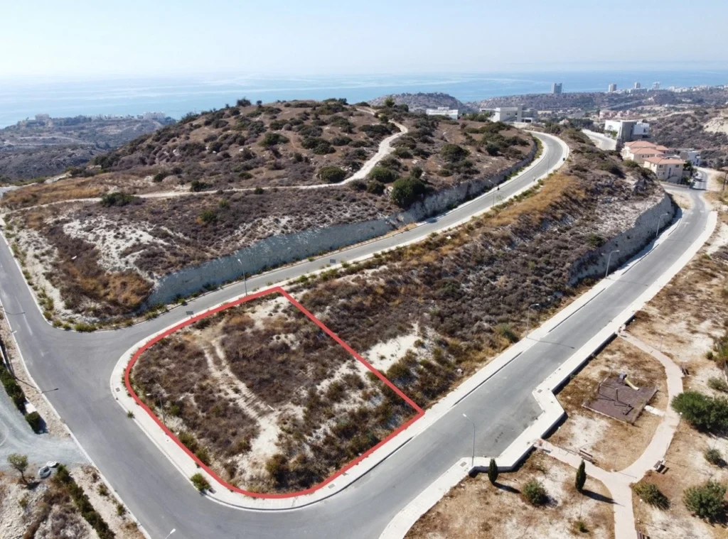 1,014m² Plot for Sale in Agios Tychonas, Limassol District