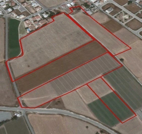 70,662m² Plot for Sale in Pervolia Larnacas