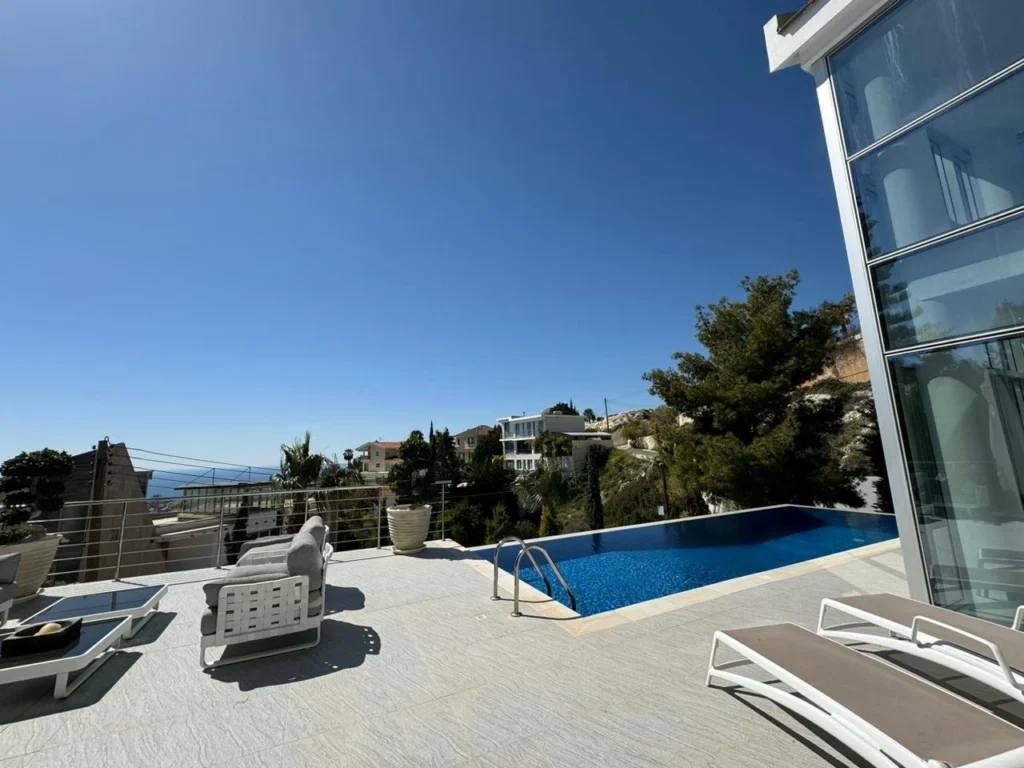 4 Bedroom House for Sale in Agios Tychonas, Limassol District