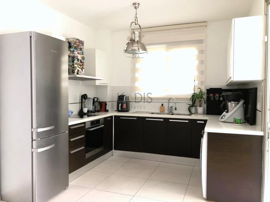 3 Bedroom Apartment for Sale in Agioi Omologites, Nicosia District