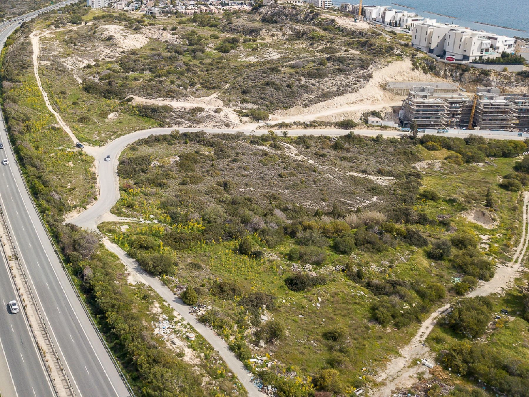 16,846m² Plot for Sale in Agios Tychonas, Limassol District