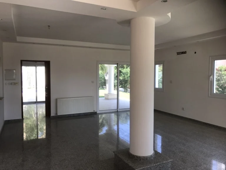 4 Bedroom House for Sale in Agios Tychonas, Limassol District