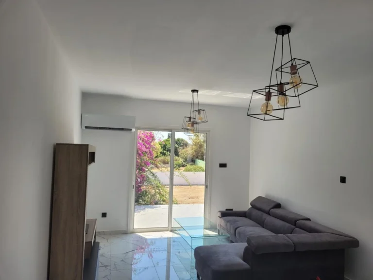 3 Bedroom House for Sale in Chlorakas, Paphos District