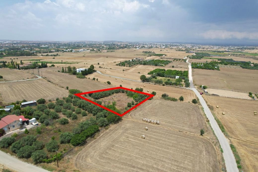 2,342m² Plot for Sale in Pera, Nicosia District