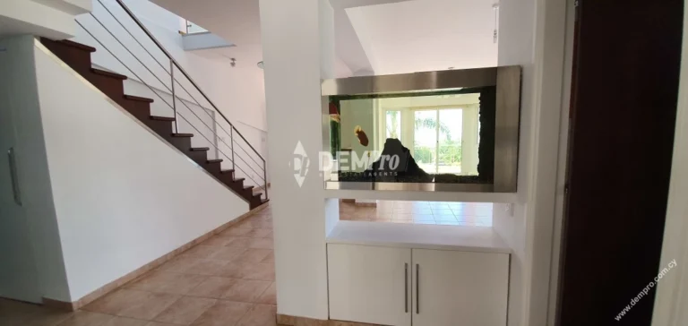 4 Bedroom Villa for Rent in Konia, Paphos District