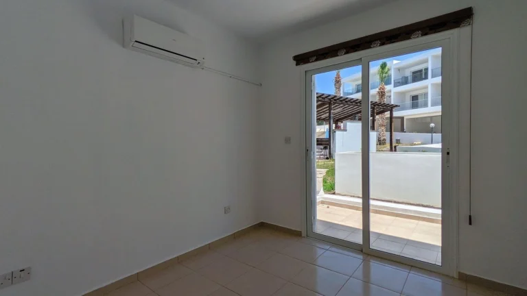 1 Bedroom Apartment for Sale in Peyia, Paphos District