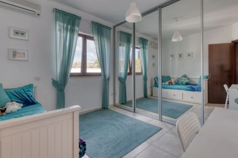 4 Bedroom Villa for Sale in Psevdas, Larnaca District