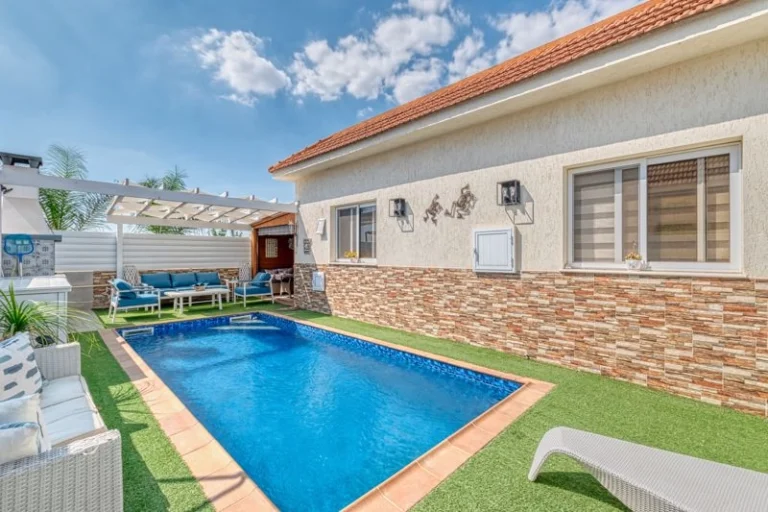 2 Bedroom House for Sale in Avgorou, Famagusta District