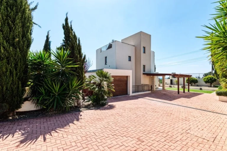 4 Bedroom House for Sale in Agios Theodoros, Larnaca District