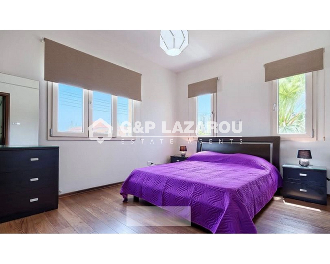 6+ Bedroom House for Sale in Paphos – Universal