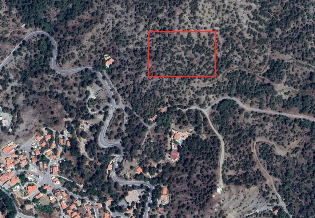 21,690m² Plot for Sale in Moniatis, Limassol District