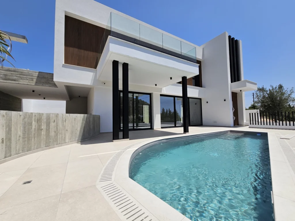 3 Bedroom House for Sale in Germasogeia, Limassol District