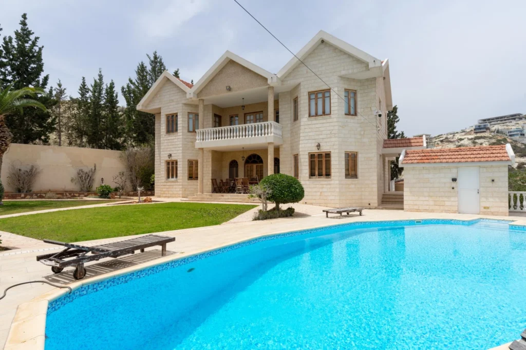 5 Bedroom House for Sale in Agios Tychonas, Limassol District