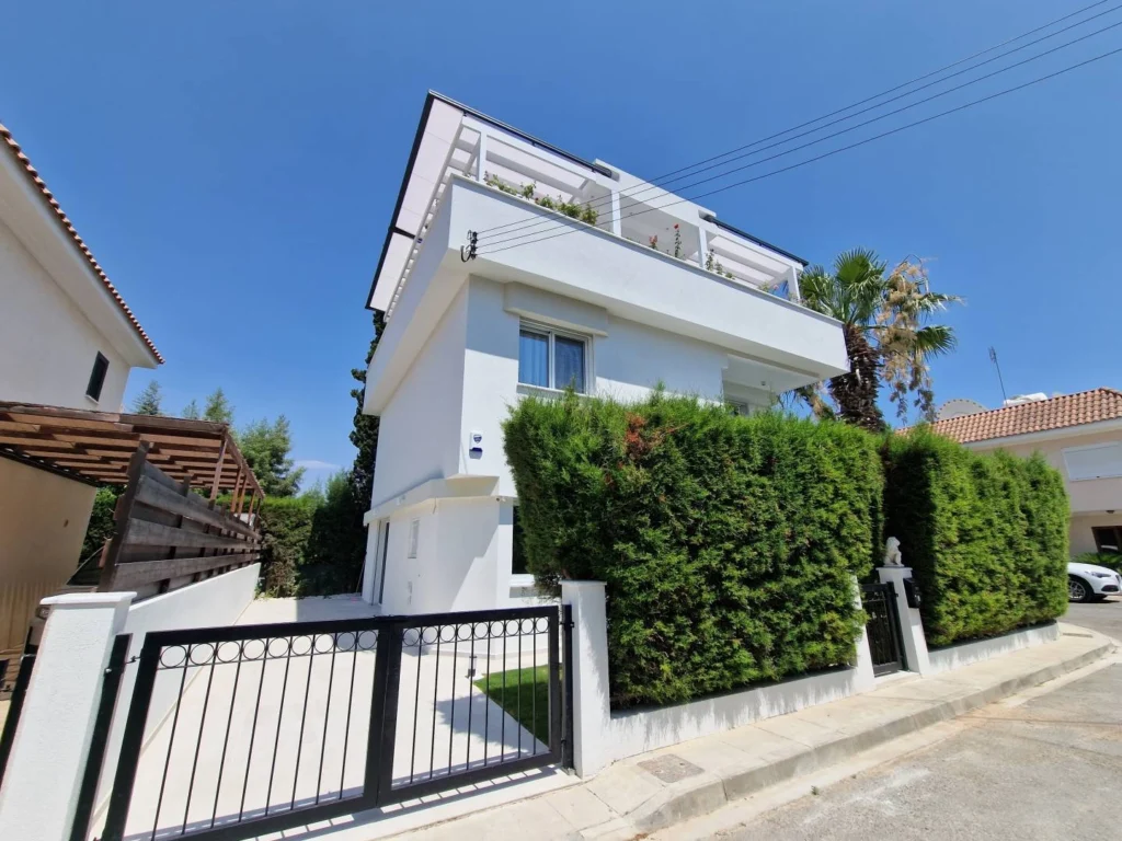 3 Bedroom House for Rent in Germasogeia, Limassol District