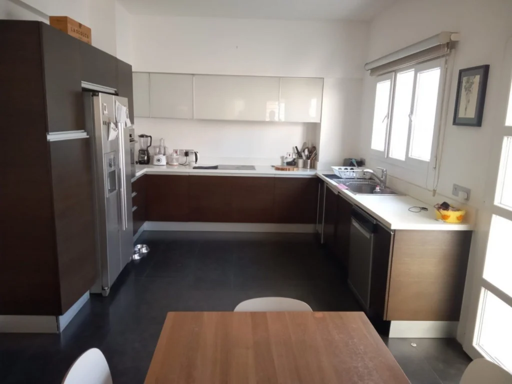 5 Bedroom House for Sale in Limassol – AgiaTriada