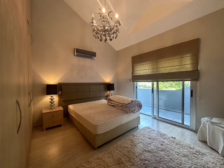 3 Bedroom House for Sale in Moniatis, Limassol District