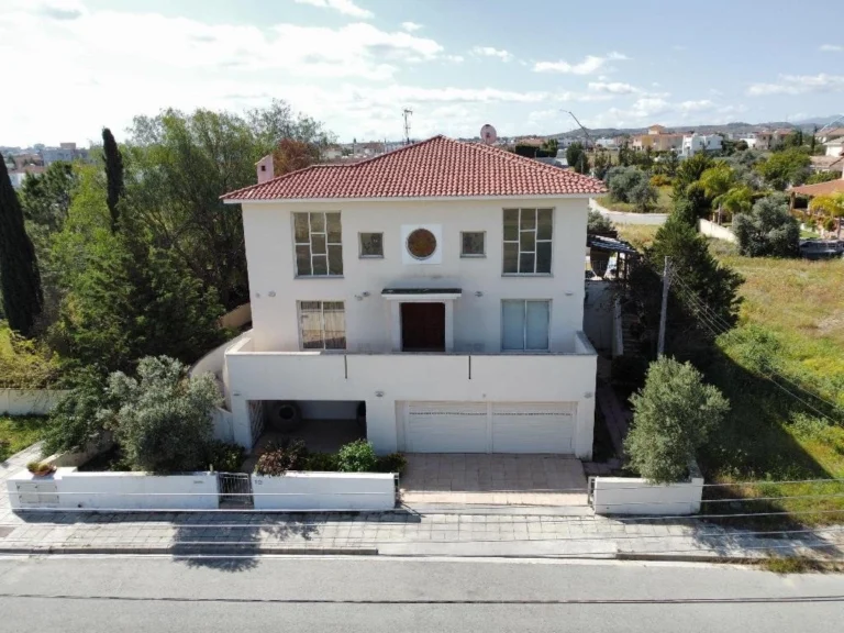 Cheap Houses and Villas for Sale Nicosia up to 800000 euro