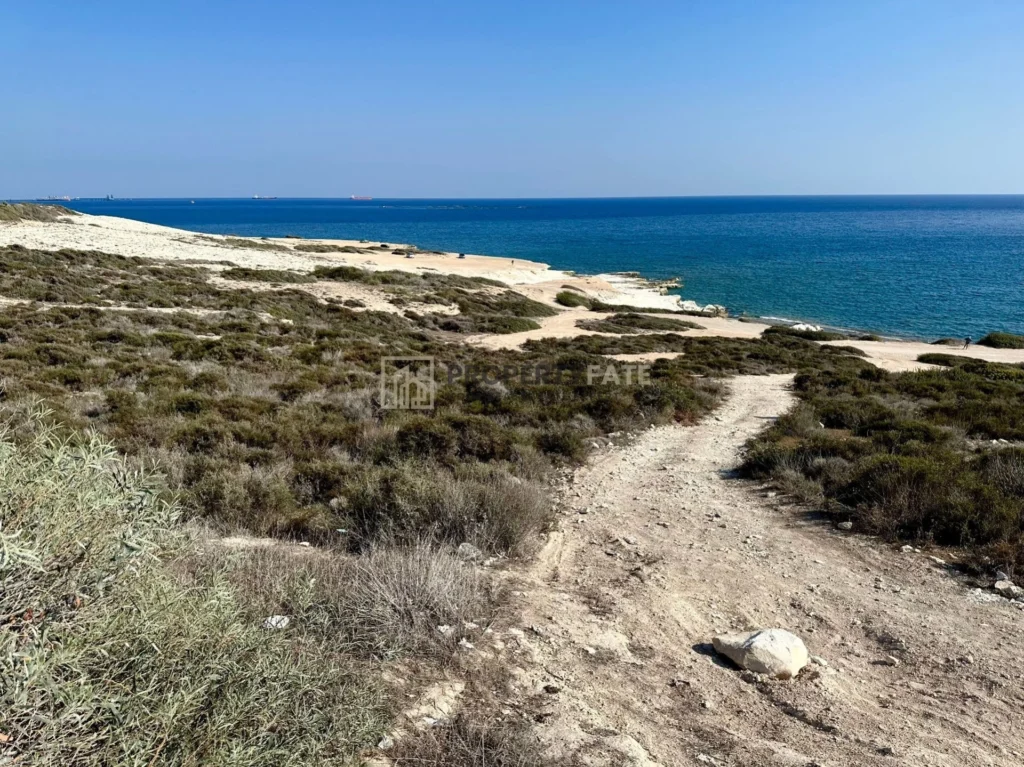 14,588m² Plot for Sale in Pentakomo, Limassol District