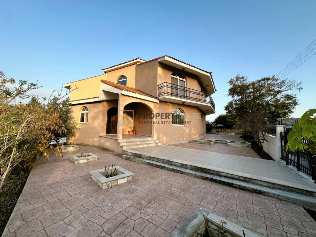 6+ Bedroom House for Sale in Asgata, Limassol District