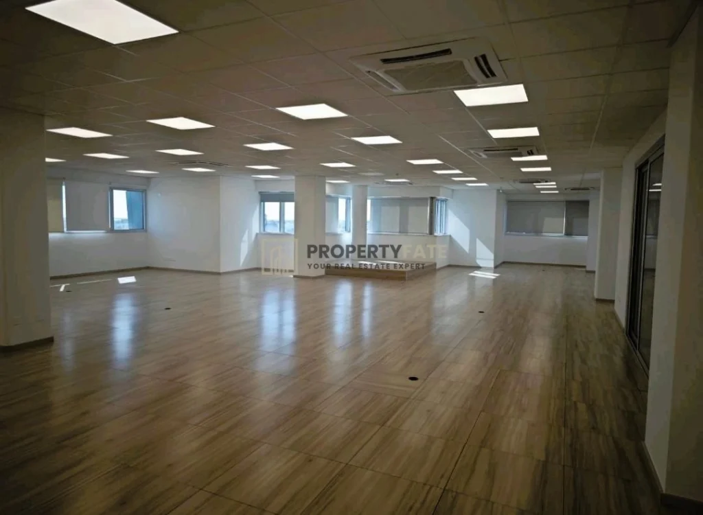 475m² Office for Rent in Limassol – Omonoia
