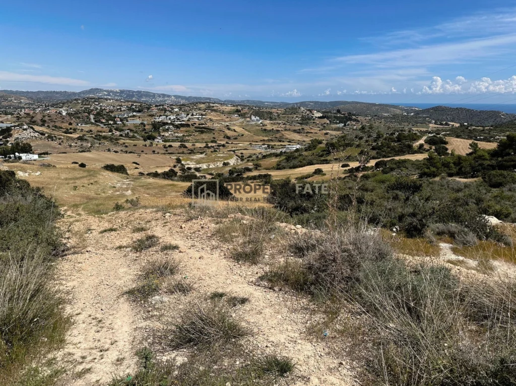 10,054m² Plot for Sale in Agios Tychonas, Limassol District